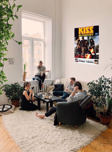 KISS, Animalized, Frankfurt, 1984, small bend corner,